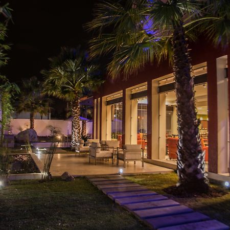 Holiday Inn Express Guadalajara Aeropuerto By Ihg Las Pintas Luaran gambar