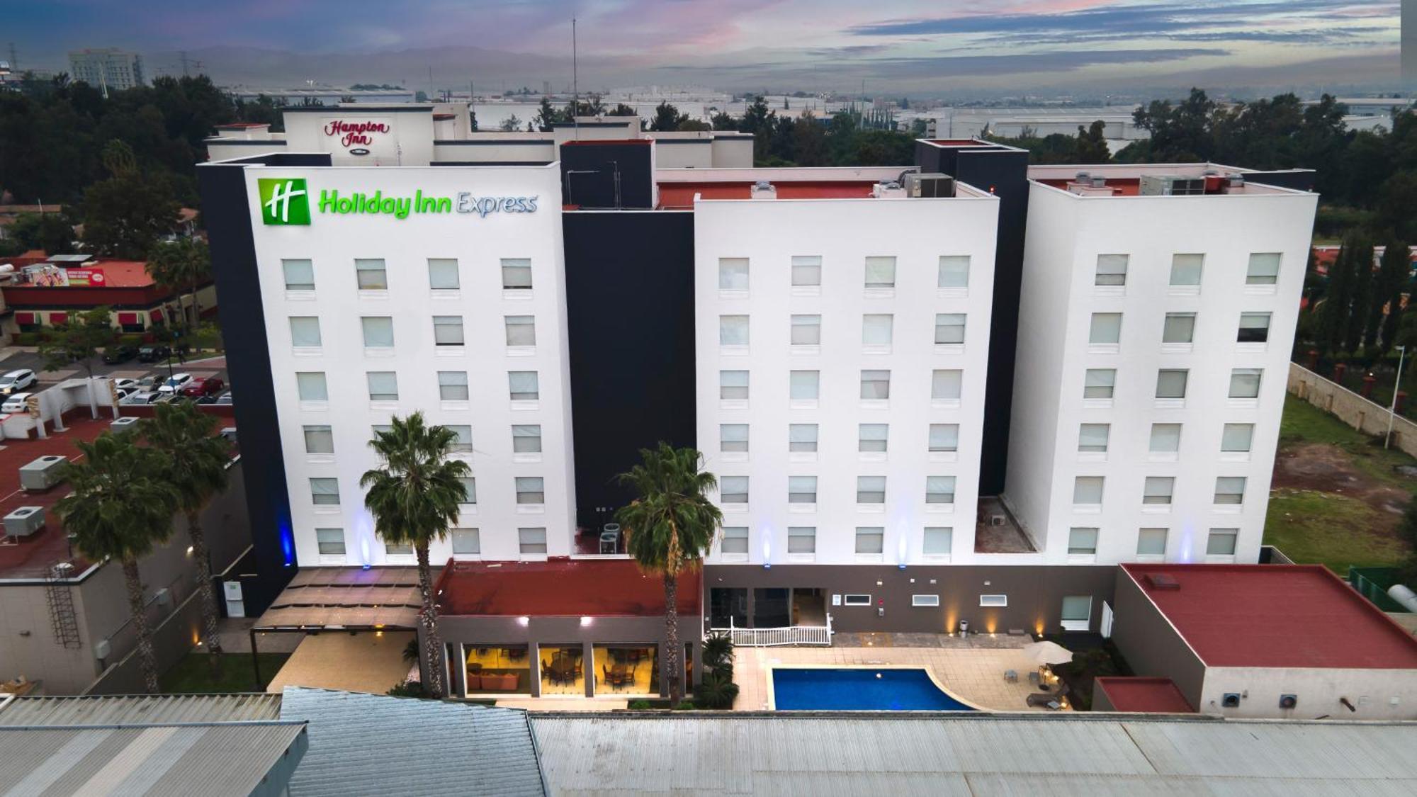 Holiday Inn Express Guadalajara Aeropuerto By Ihg Las Pintas Luaran gambar